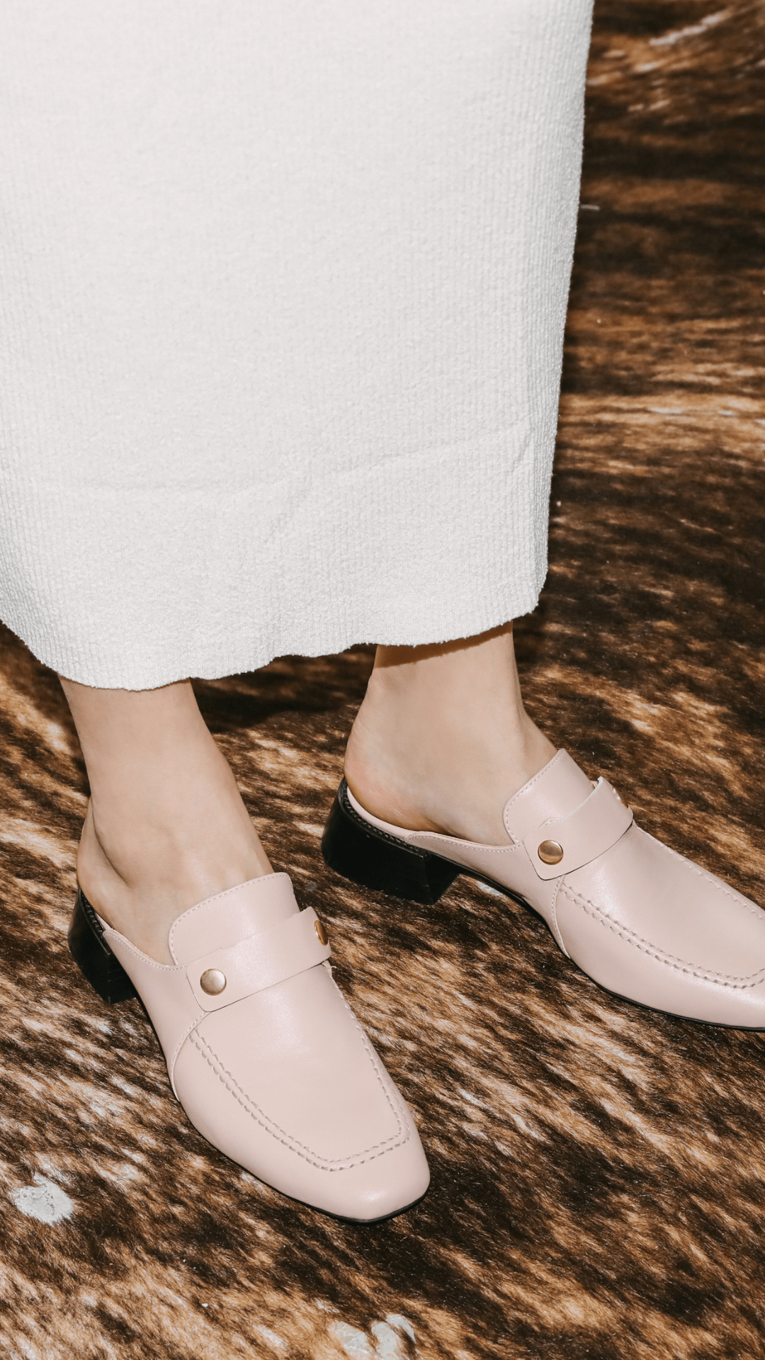 TEDDY'S FLAT MULES Nude - LAX