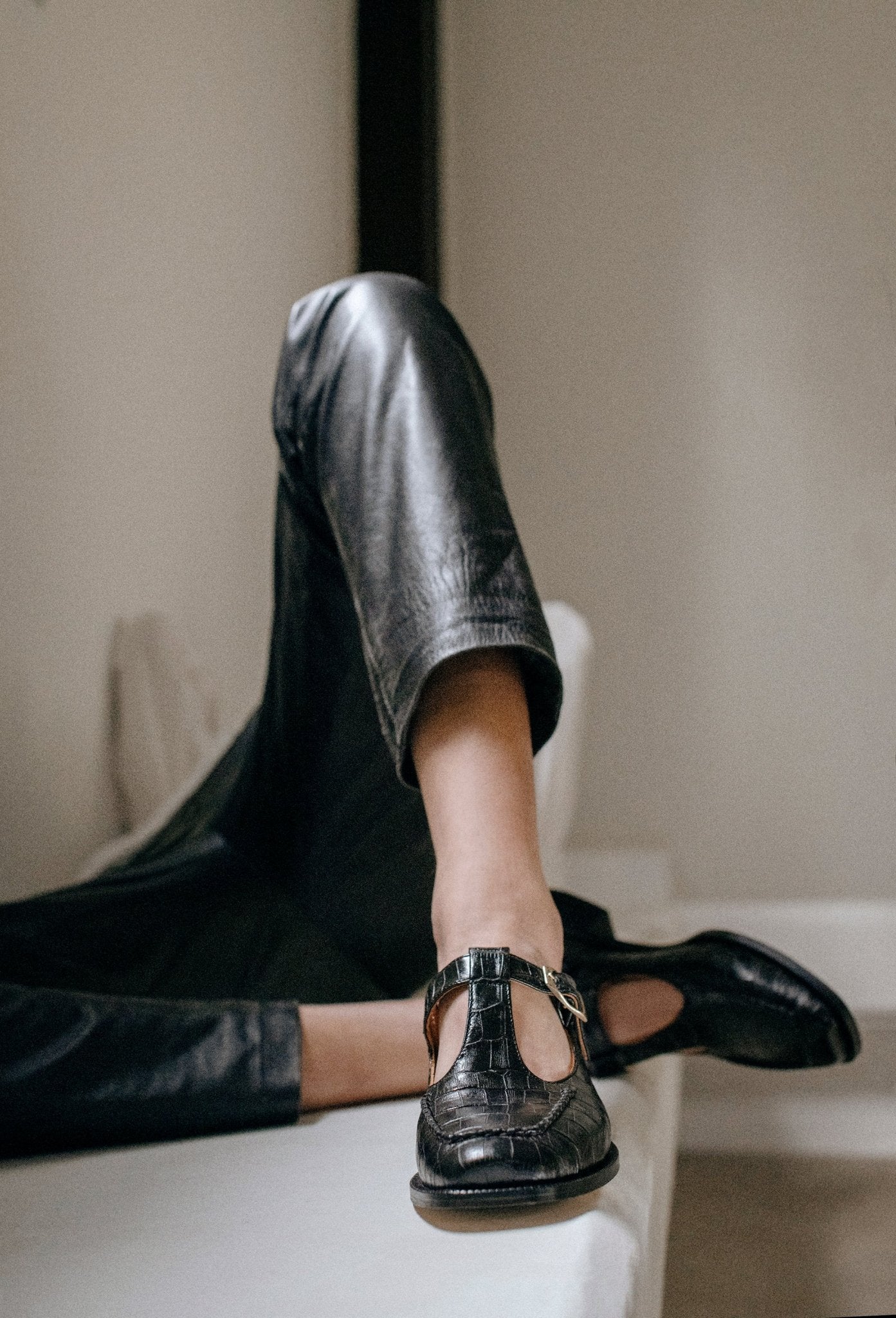 SAM T - BAR Black Croc - LAX